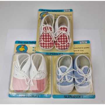 Baby shoes 10 cm assorted (24)