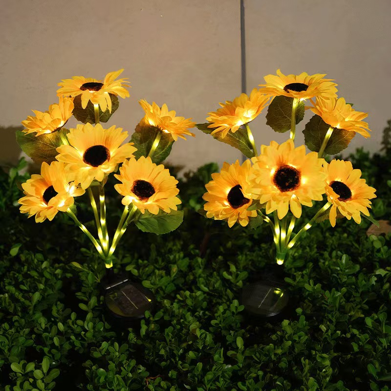 Solar Garden Stake Light with Yellow Sunflowers Solar Garden Stake Light with Yellow Sunflowers